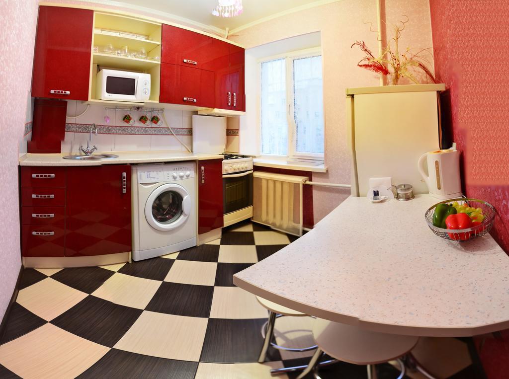 Roses Apartment In The City Center Çernigiv Oda fotoğraf